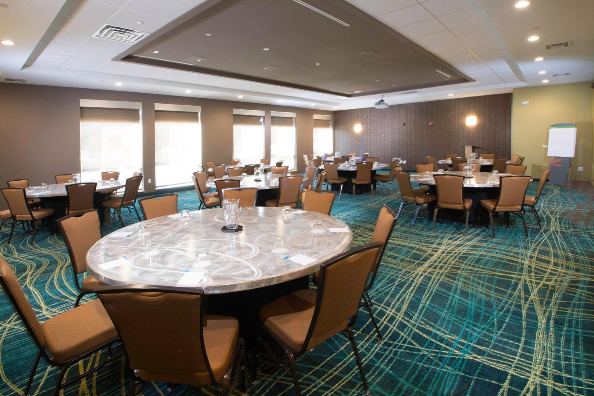 Hotel Springhill By Marriott Westchase 3*